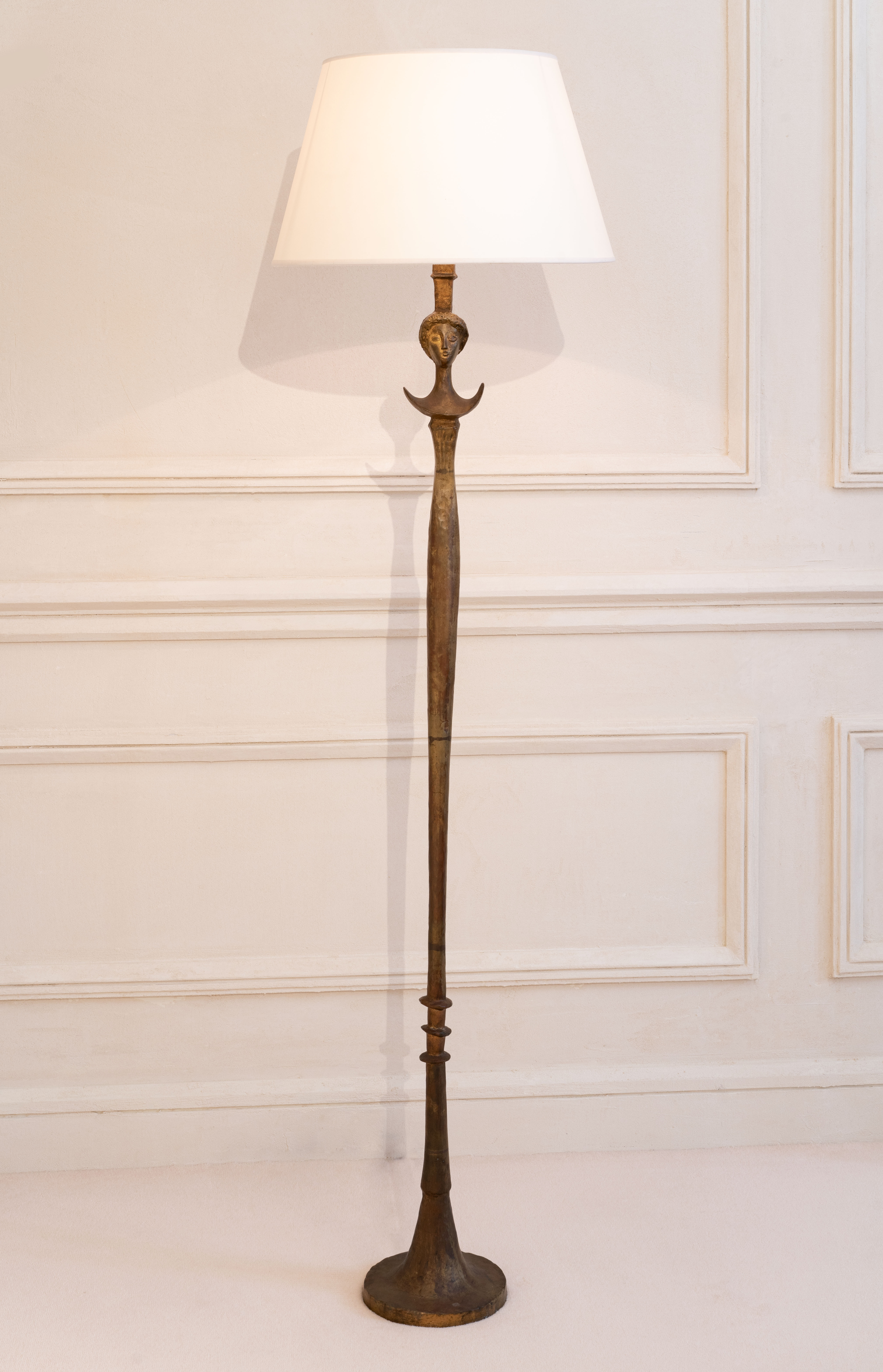 Lampadaire figure
