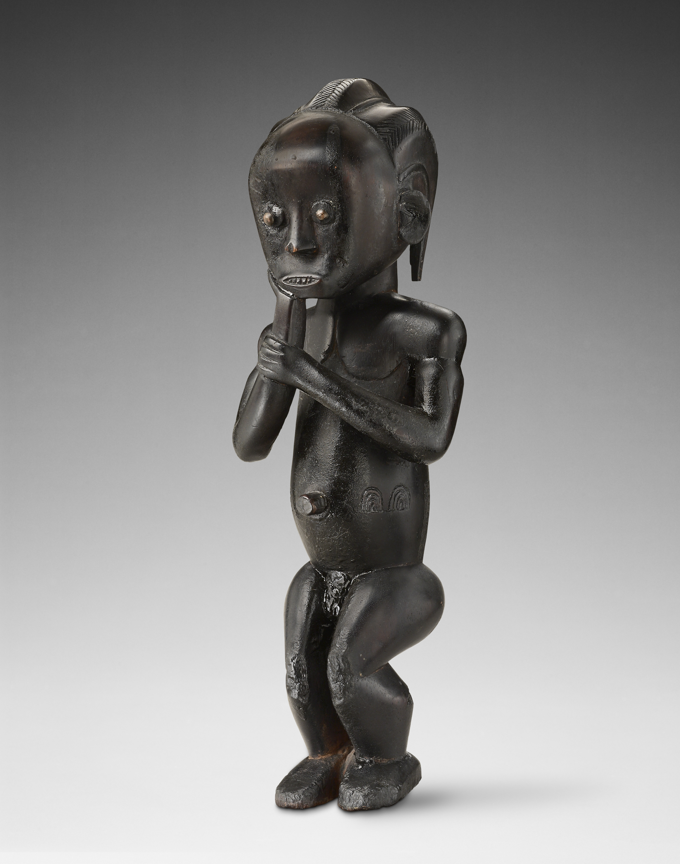 Statue Fang, socle par Inagaki